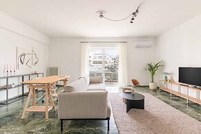 Outstanding 2BR Apartment in Cholargos