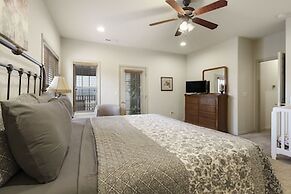 Rest Nest in the Heart of Ozark's Nature!