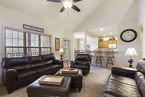 Rest Nest in the Heart of Ozark's Nature!