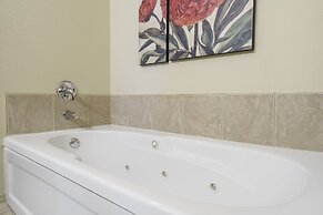 Rest Nest in the Heart of Ozark's Nature!