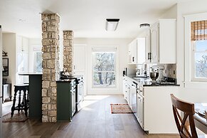 Winding River Panoramic Lookout