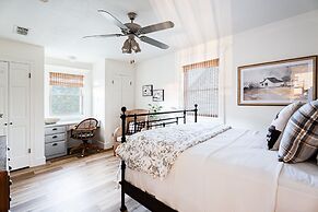 Winding River Panoramic Lookout