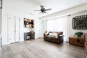 Winding River Panoramic Lookout