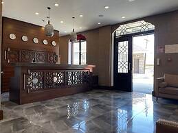 Macara Sheki City Hotel