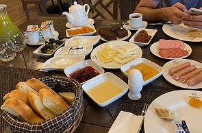 Macara Sheki City Hotel