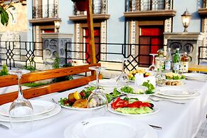 Macara Sheki City Hotel