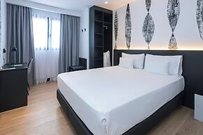 Hotel Sercotel Plana Suites
