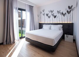 Hotel Sercotel Plana Suites