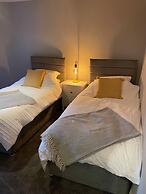 Cosy Apartment Above Village Pub