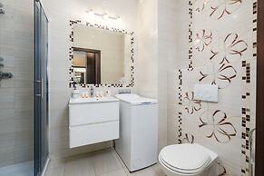 Poznan Centre Apartment by Renters