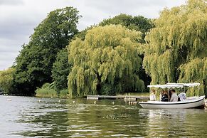 Fritton Lake - The Clubhouse