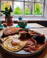 Fritton Lake - The Clubhouse