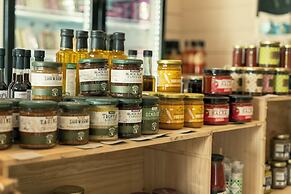 Fritton Lake - The Clubhouse