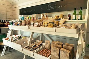 Fritton Lake - The Clubhouse