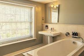 Fritton Lake - The Clubhouse