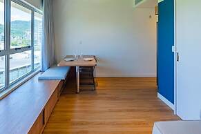 Atrium Studios by Xtay