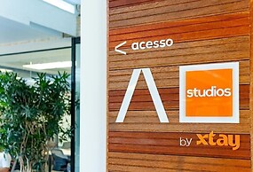 Atrium Studios by Xtay