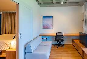 Atrium Studios by Xtay