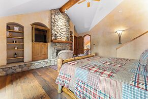 140 Goldenrod Circle by Summit County Mountain Retreats