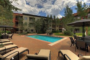 Expedition Station #8598 by Summit County Mountain Retreats