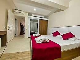 Fethiye Nokta Katranci Suit