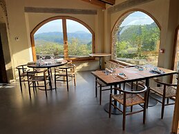 Hotel Santa Llucia Rupit
