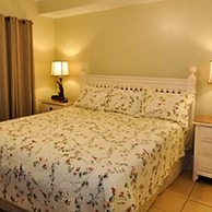 Phoenix on the Bay by Brett Robinson Vacations