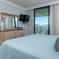 Phoenix on the Bay by Brett Robinson Vacations