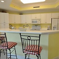 Phoenix on the Bay by Brett Robinson Vacations