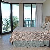 Phoenix on the Bay by Brett Robinson Vacations