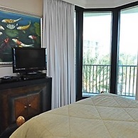 Phoenix on the Bay by Brett Robinson Vacations