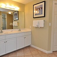 Phoenix on the Bay by Brett Robinson Vacations