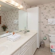 Phoenix on the Bay by Brett Robinson Vacations