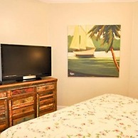 Phoenix on the Bay by Brett Robinson Vacations