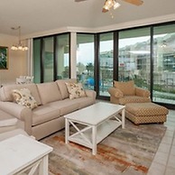 Phoenix on the Bay by Brett Robinson Vacations