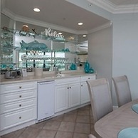 Phoenix on the Bay by Brett Robinson Vacations