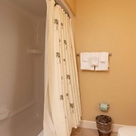 Phoenix on the Bay by Brett Robinson Vacations