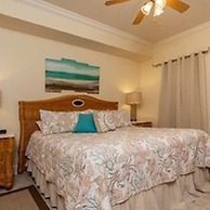 Phoenix on the Bay by Brett Robinson Vacations