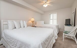 Phoenix East by Brett Robinson Vacations