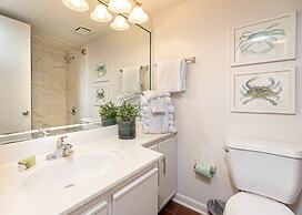 Phoenix East by Brett Robinson Vacations