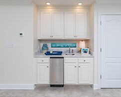 Phoenix Orange Beach by Brett/Robinson Vacations