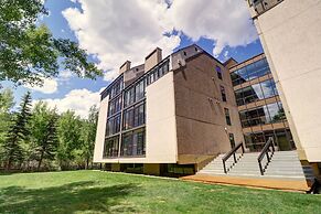 Wh405 Wheeler House 3 Bedroom Condo by RedAwning