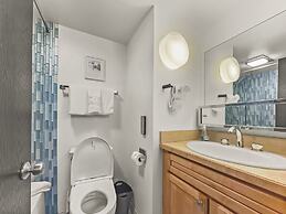 Wh405 Wheeler House 3 Bedroom Condo by RedAwning