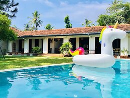 Shanthi Boutique Villa