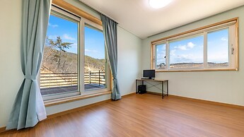 Chungnam Cheong-yang Ekohillinghauseu