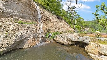 Chungnam Cheong-yang Ekohillinghauseu