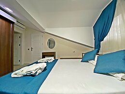 Fethiye Nokta Inlice Suit Apart