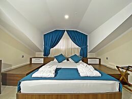 Fethiye Nokta Inlice Suit Apart