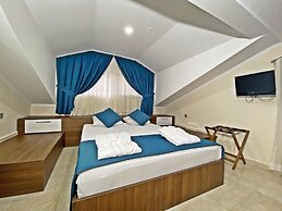 Fethiye Nokta Inlice Suit Apart