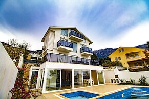 Fethiye Paris A Villa